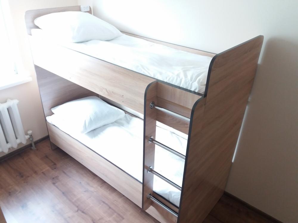 8 cama habitación compartida - Solamente mujeres - Standard - Baño común en el mismo piso