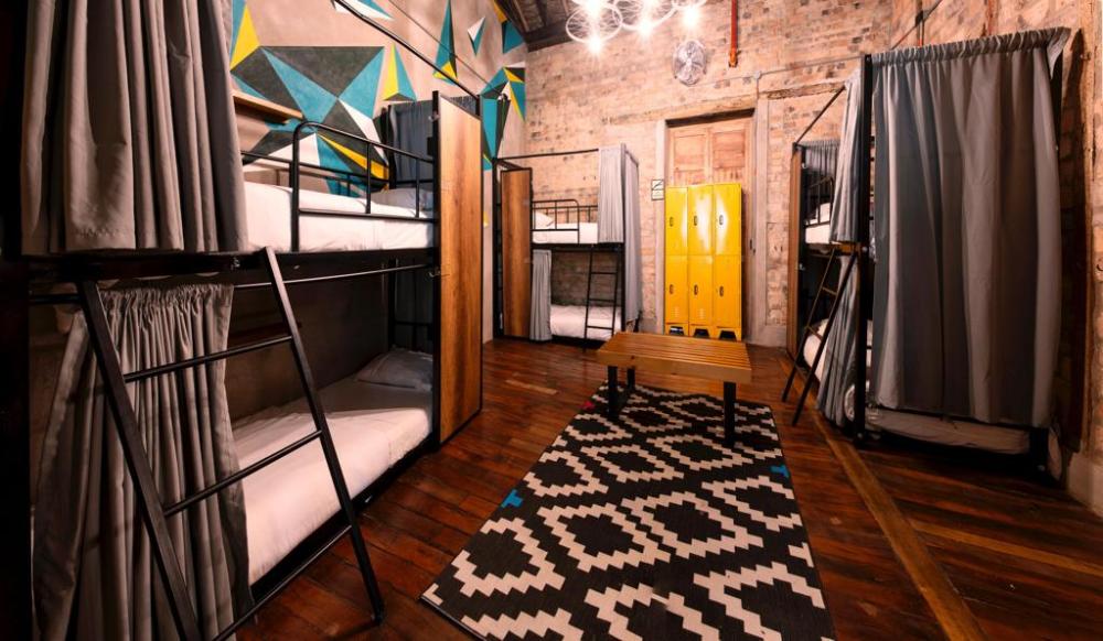 8 cama habitación compartida - Mixta - Económica - Baño compartido
