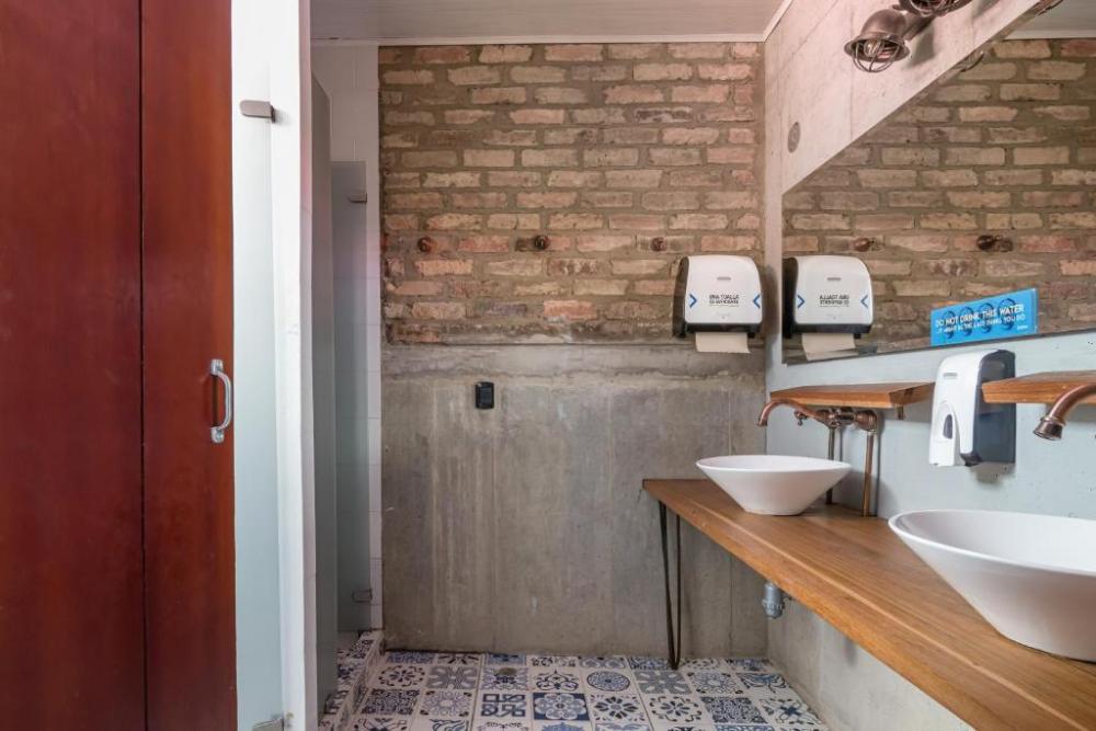 6 cama habitación compartida - Mixta - Económica - Baño compartido