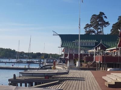 Restaurante ÅSS Mariehamn, a 2 km a pie Image