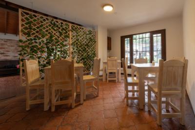 Amplio Comedor Image