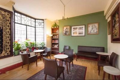 Bar Image