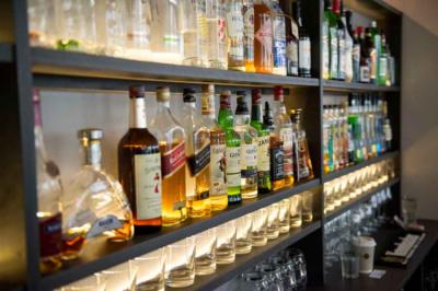 Bar Image