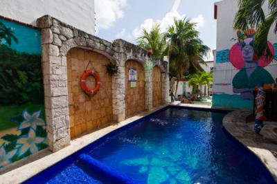 Piscina Image